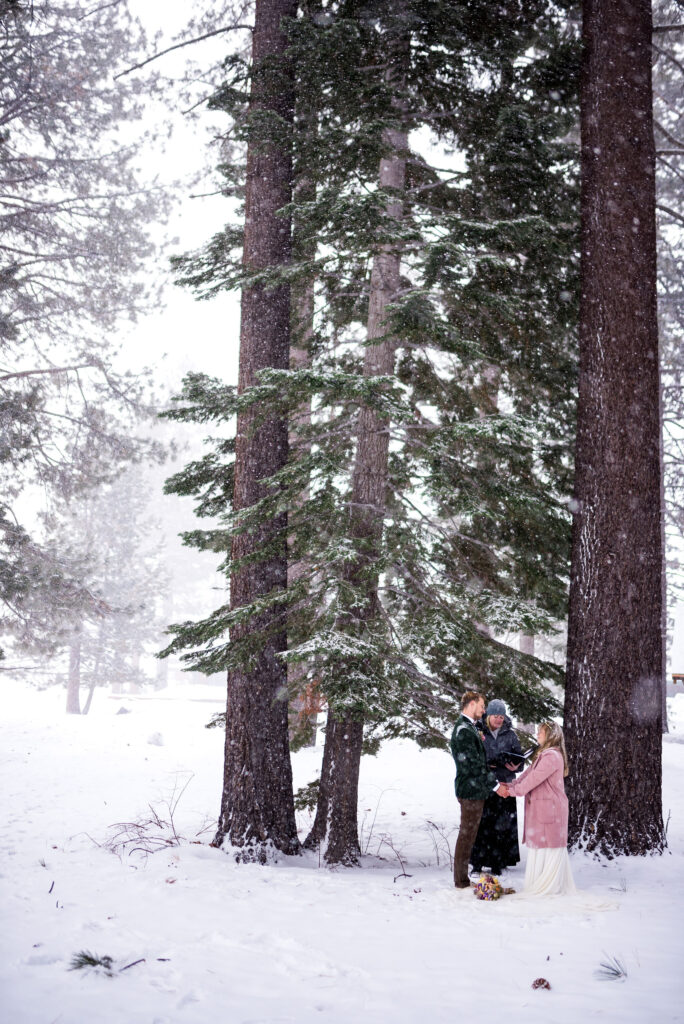How to plan a tahoe winter wedding