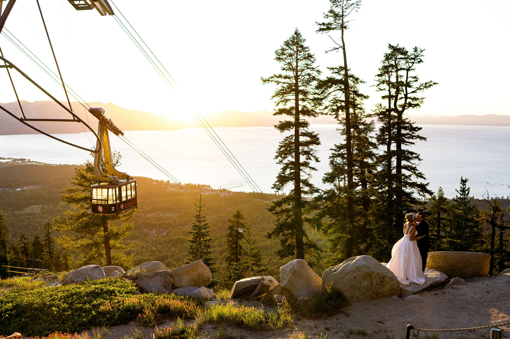 Destination holiday wedding in Lake Tahoe