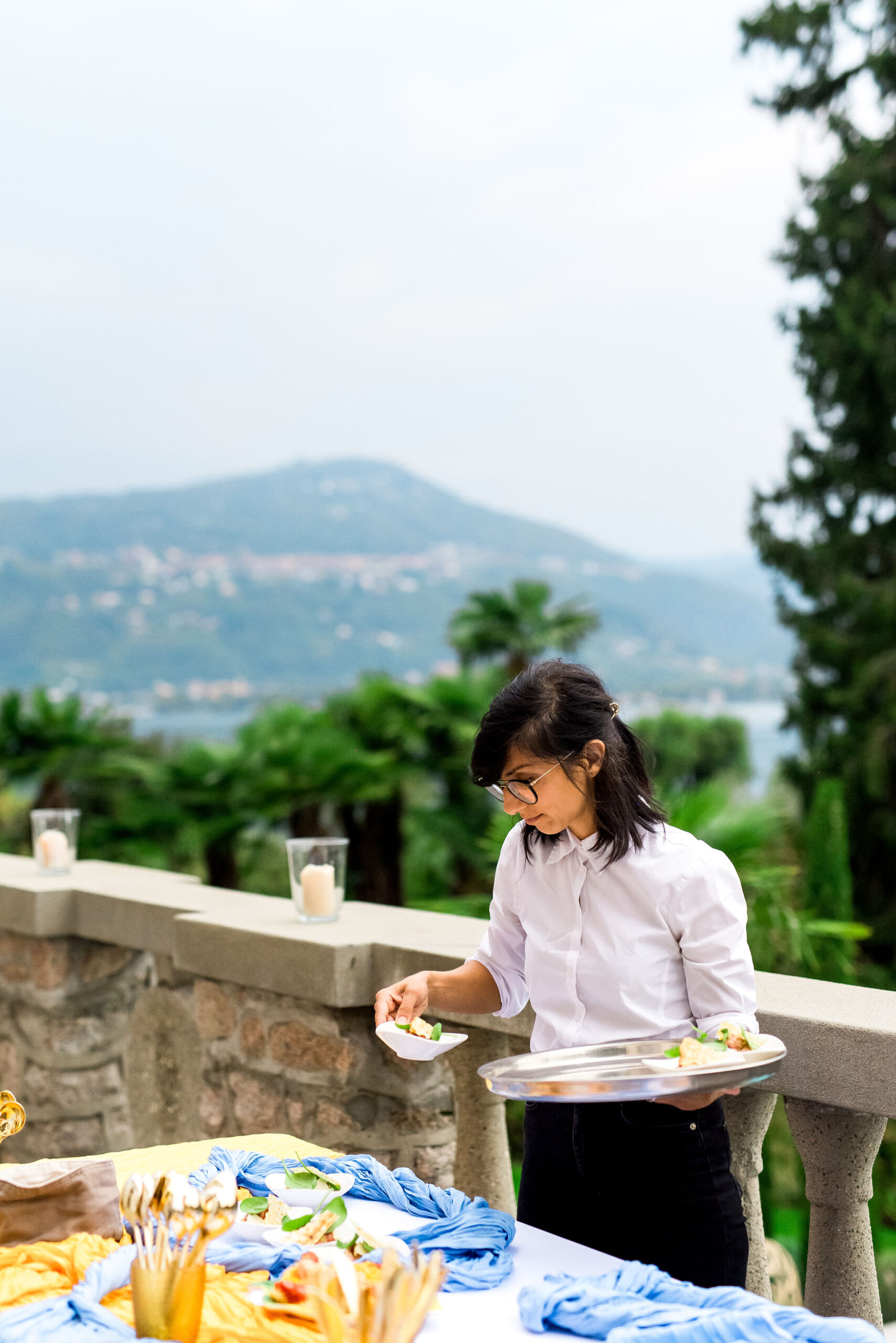 Luxury-Trip-Lake-Maggiore-Italy-95 Catering staff serves food Lake Maggiore
