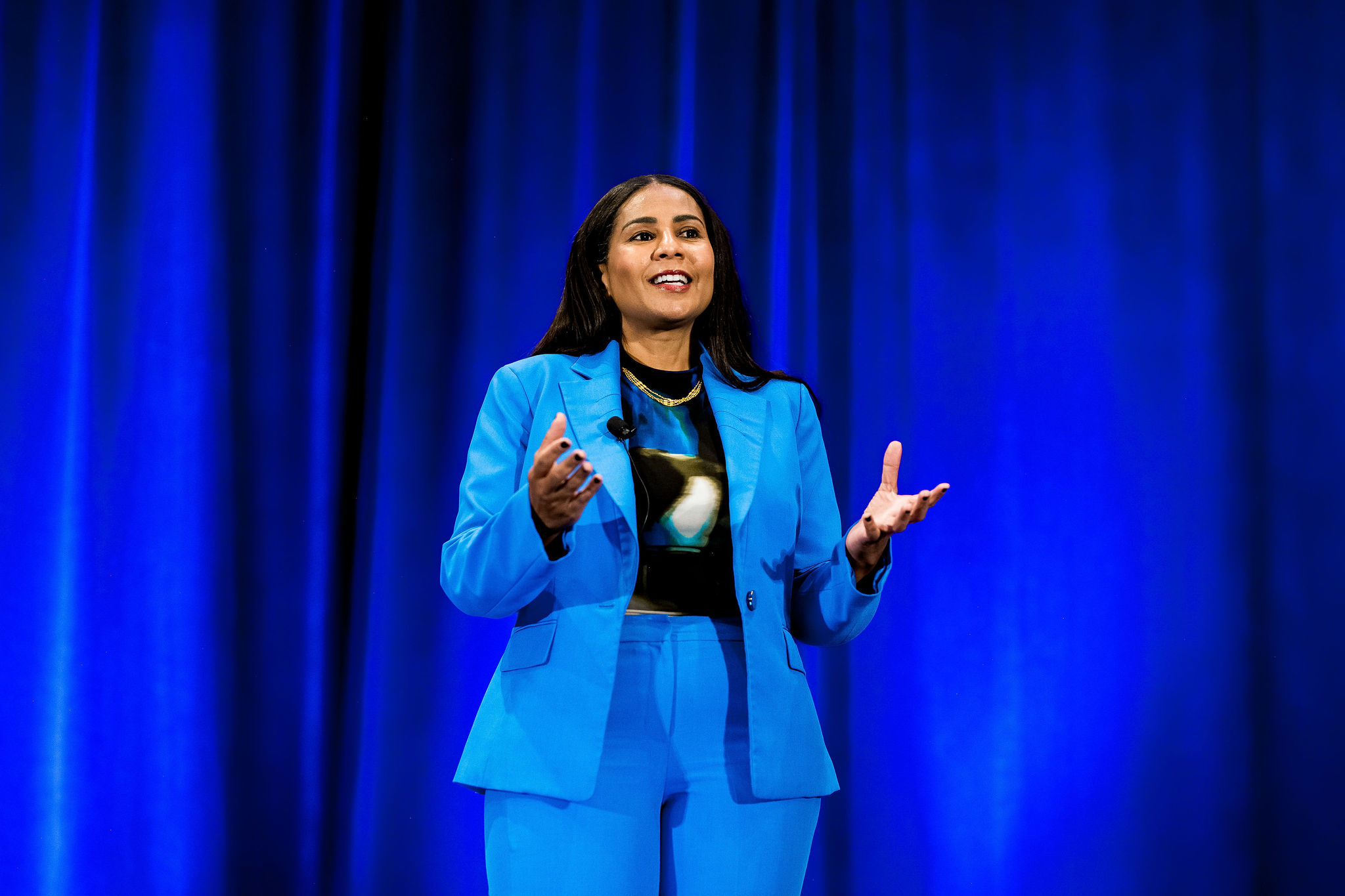 What to wear when you are speaking at a corporate event